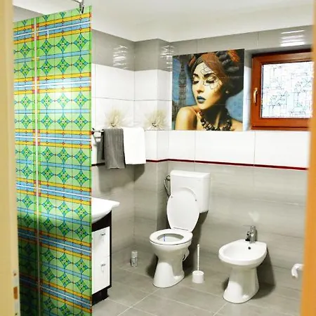 Elena Haus 3*