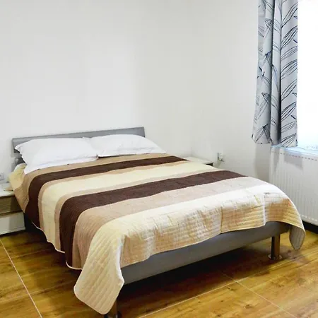 Elena Haus מלון דירות קלוז'-נאפוקה