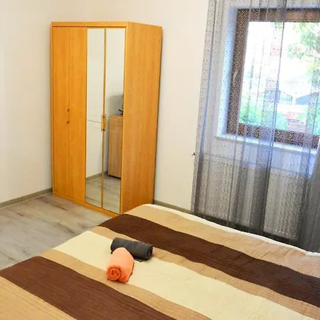 Elena Haus מלון דירות