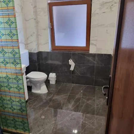 Elena Haus 3*