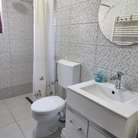 Elena Haus 3*