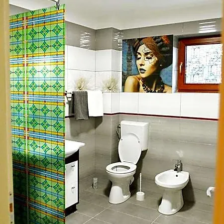 Elena Haus 3*