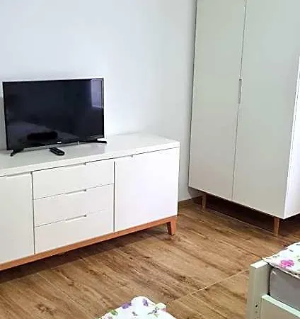 Elena Haus 3*
