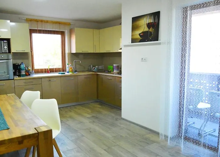 Elena Haus Aparthotel 4*